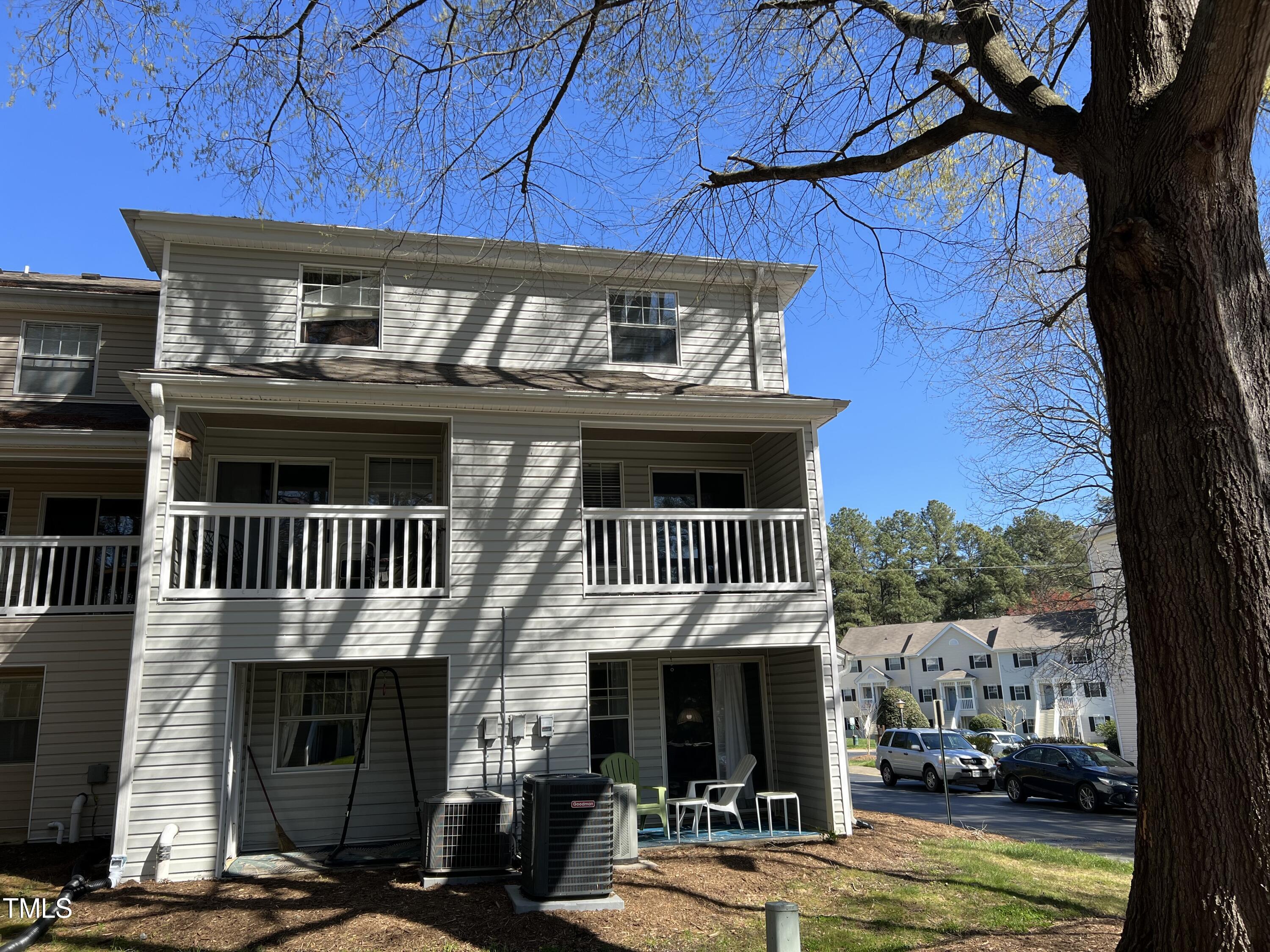 129 Schultz Street