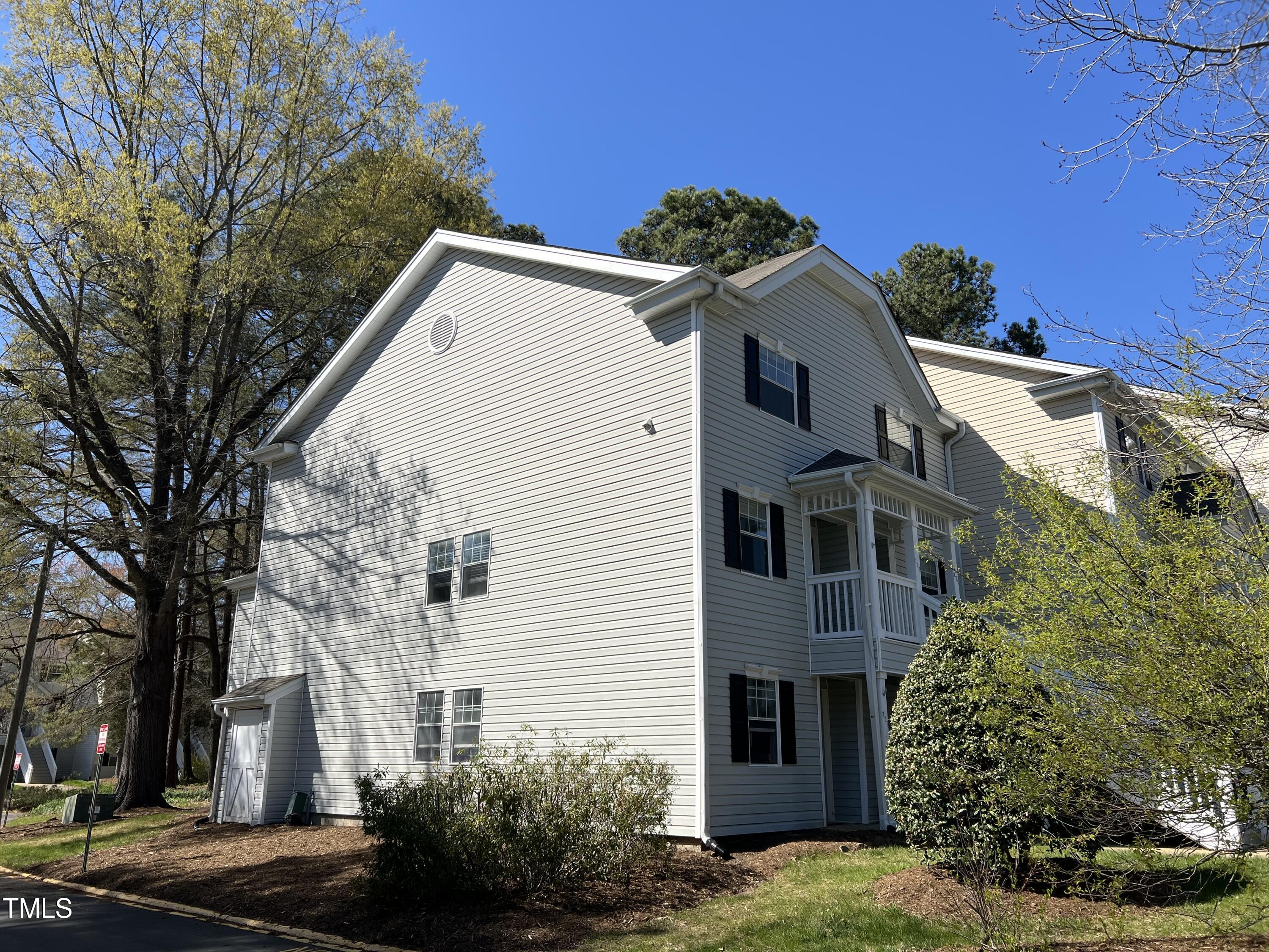 129 Schultz Street