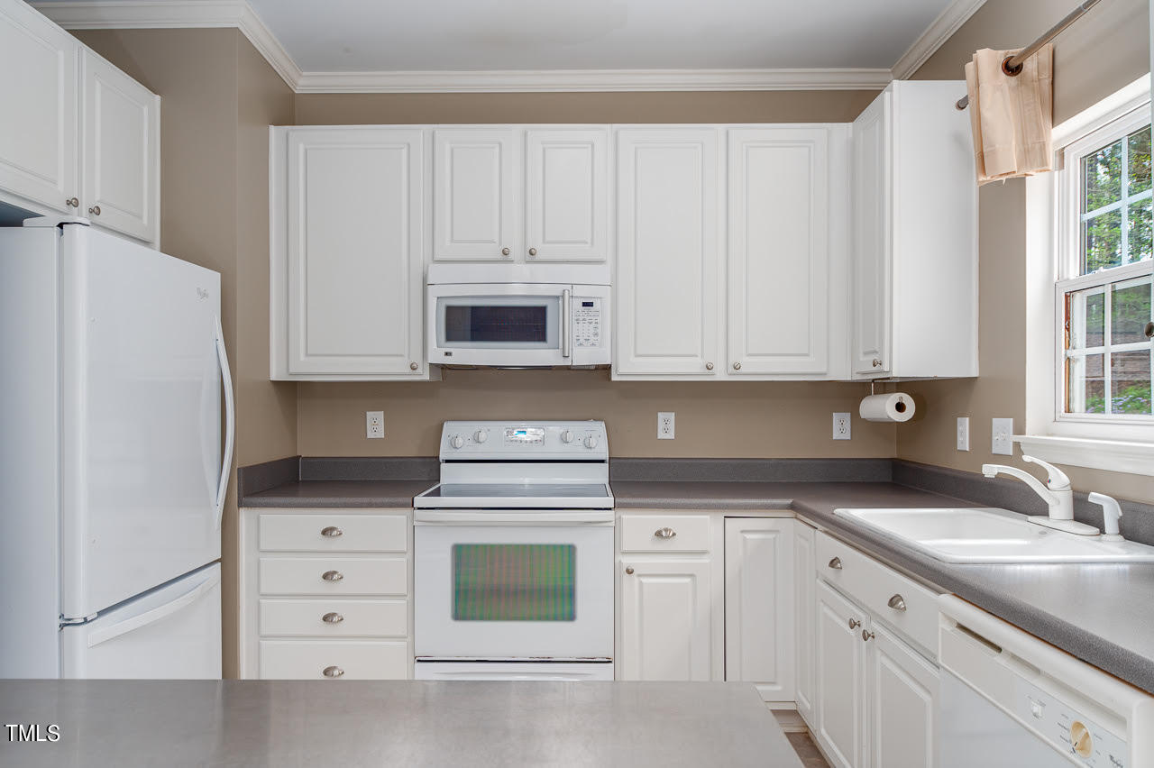 1112 Sophomore Court