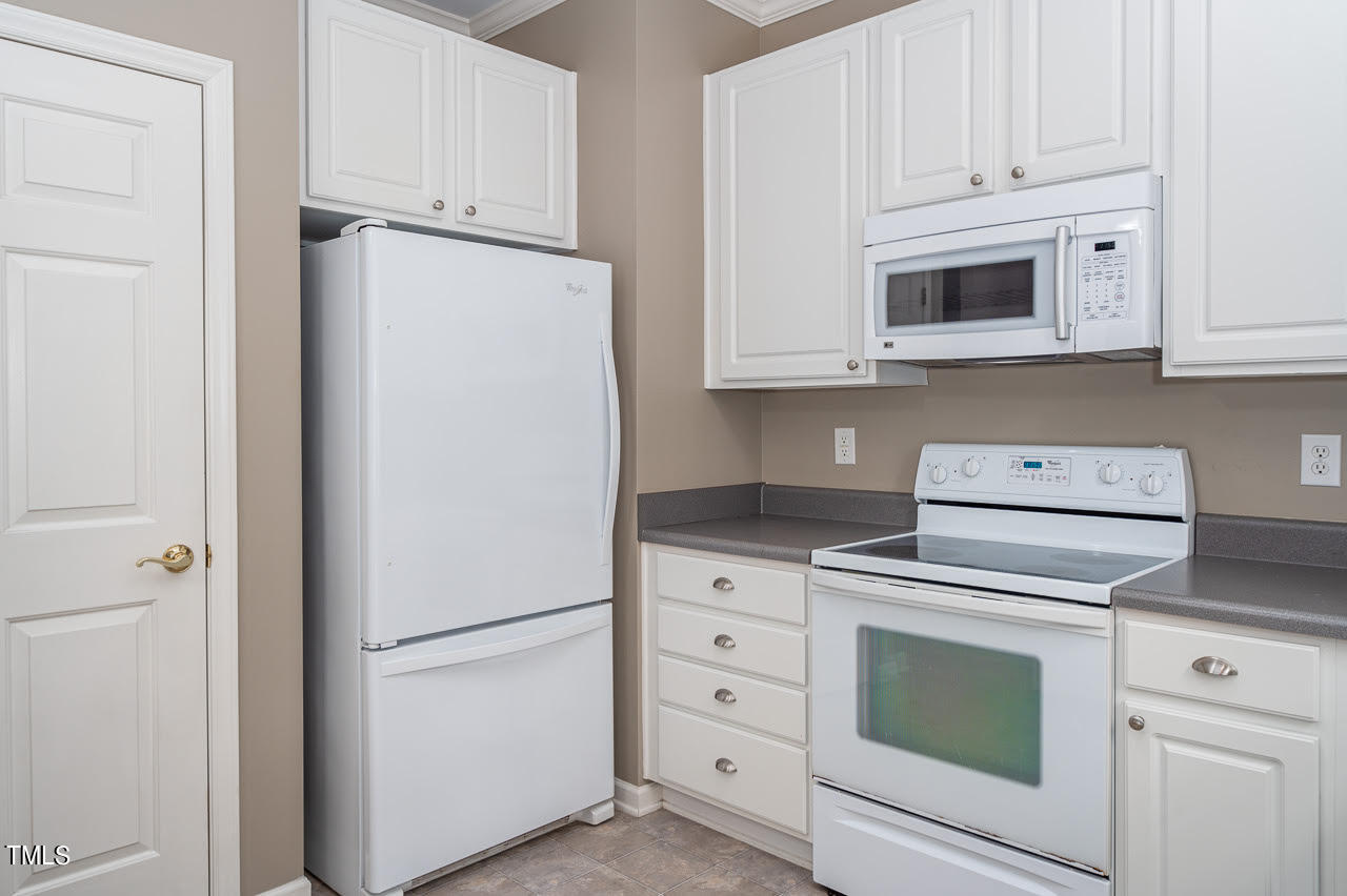 1112 Sophomore Court