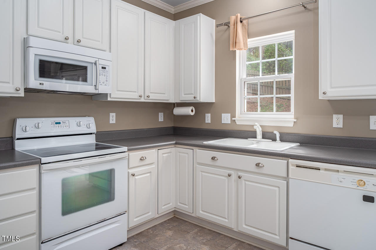 1112 Sophomore Court