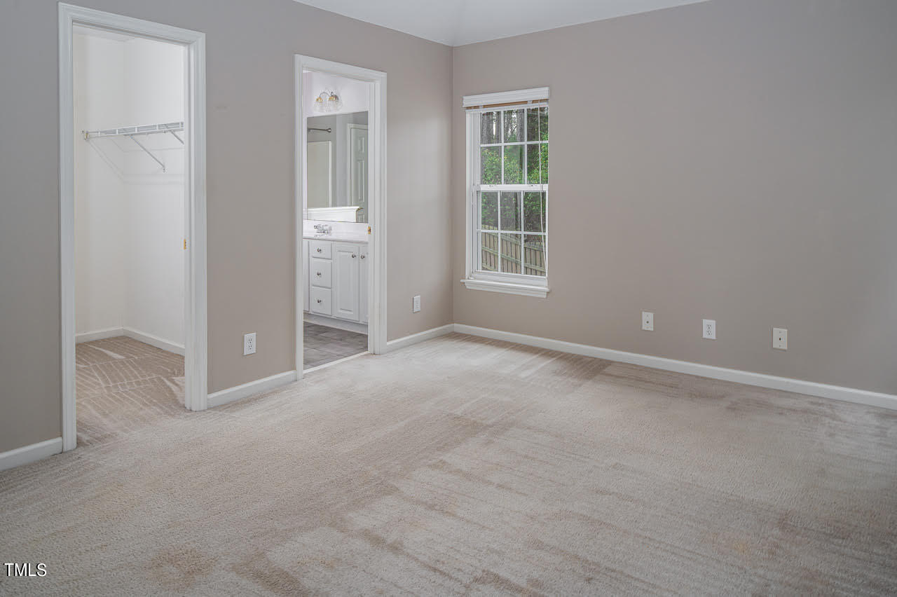 1112 Sophomore Court