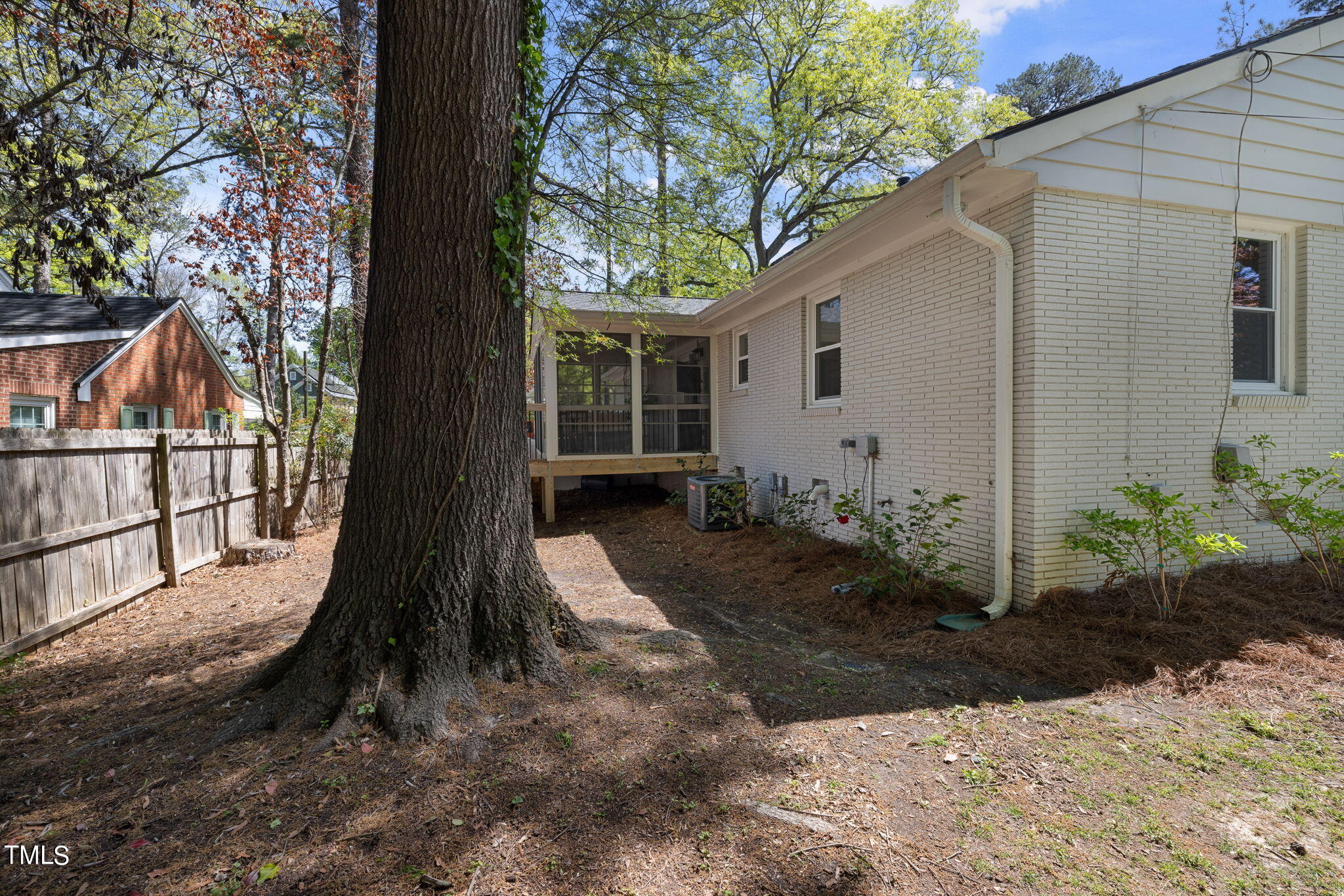 3300 Hall Place