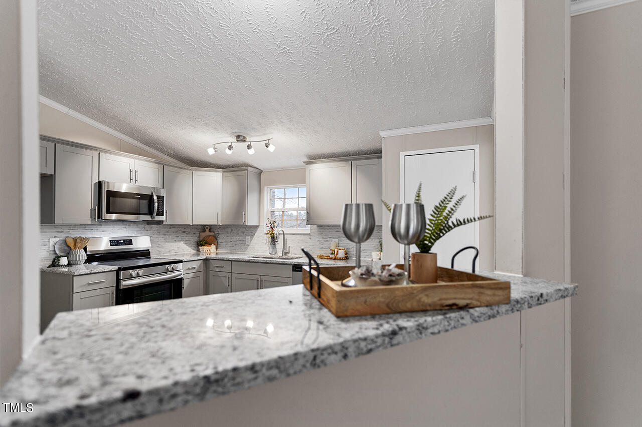 2208 Pleasant Brook Way