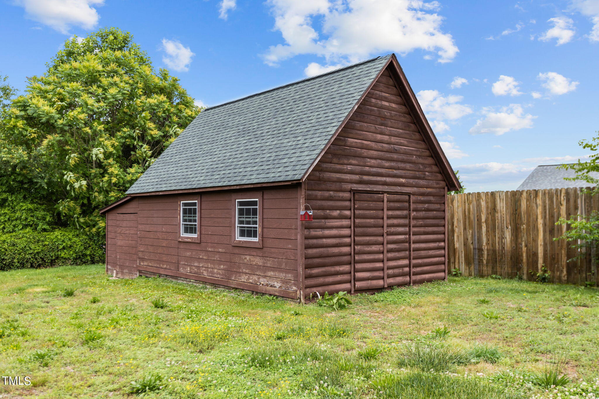 171 Robert Whitfield Road