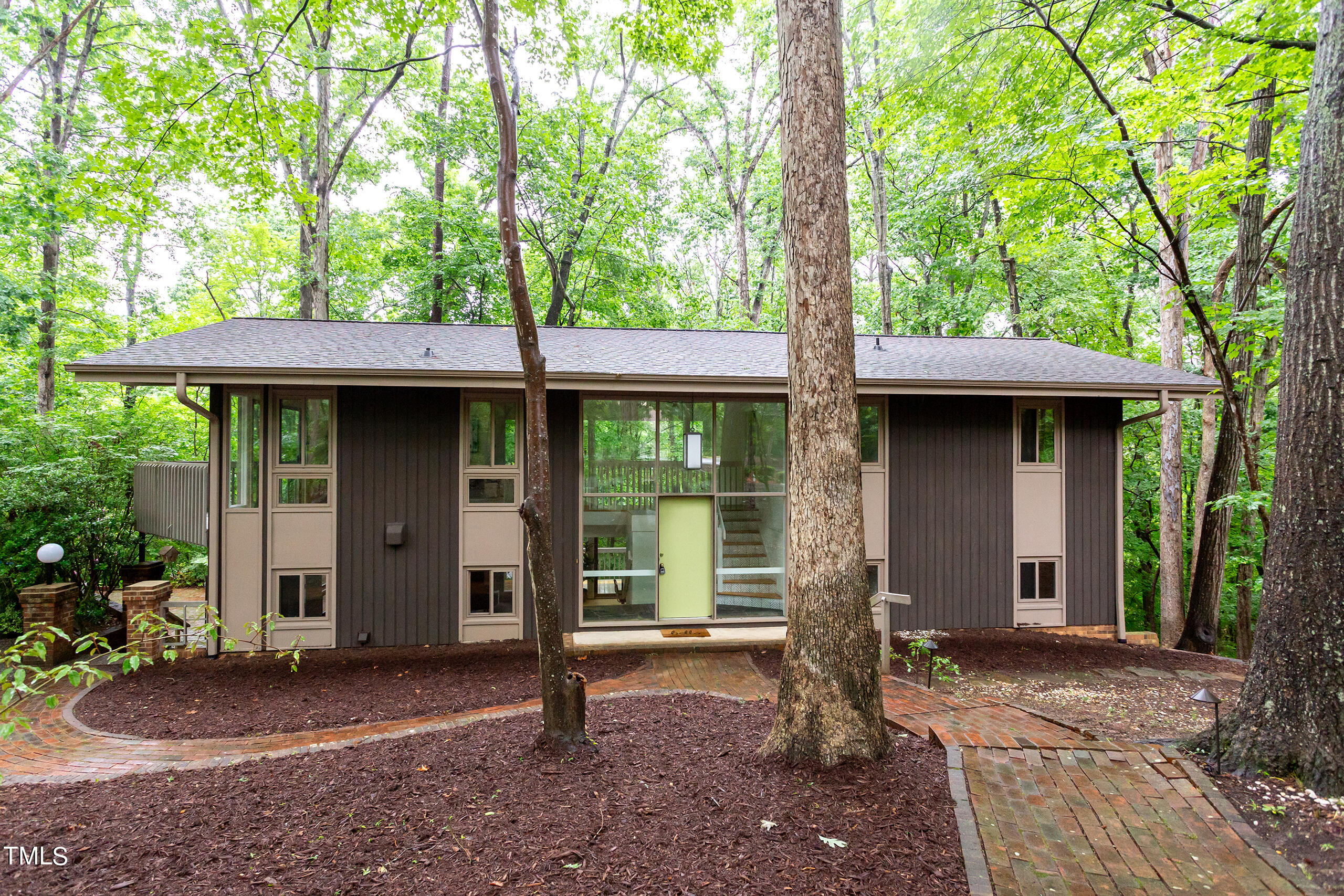 616 Beech Tree Court