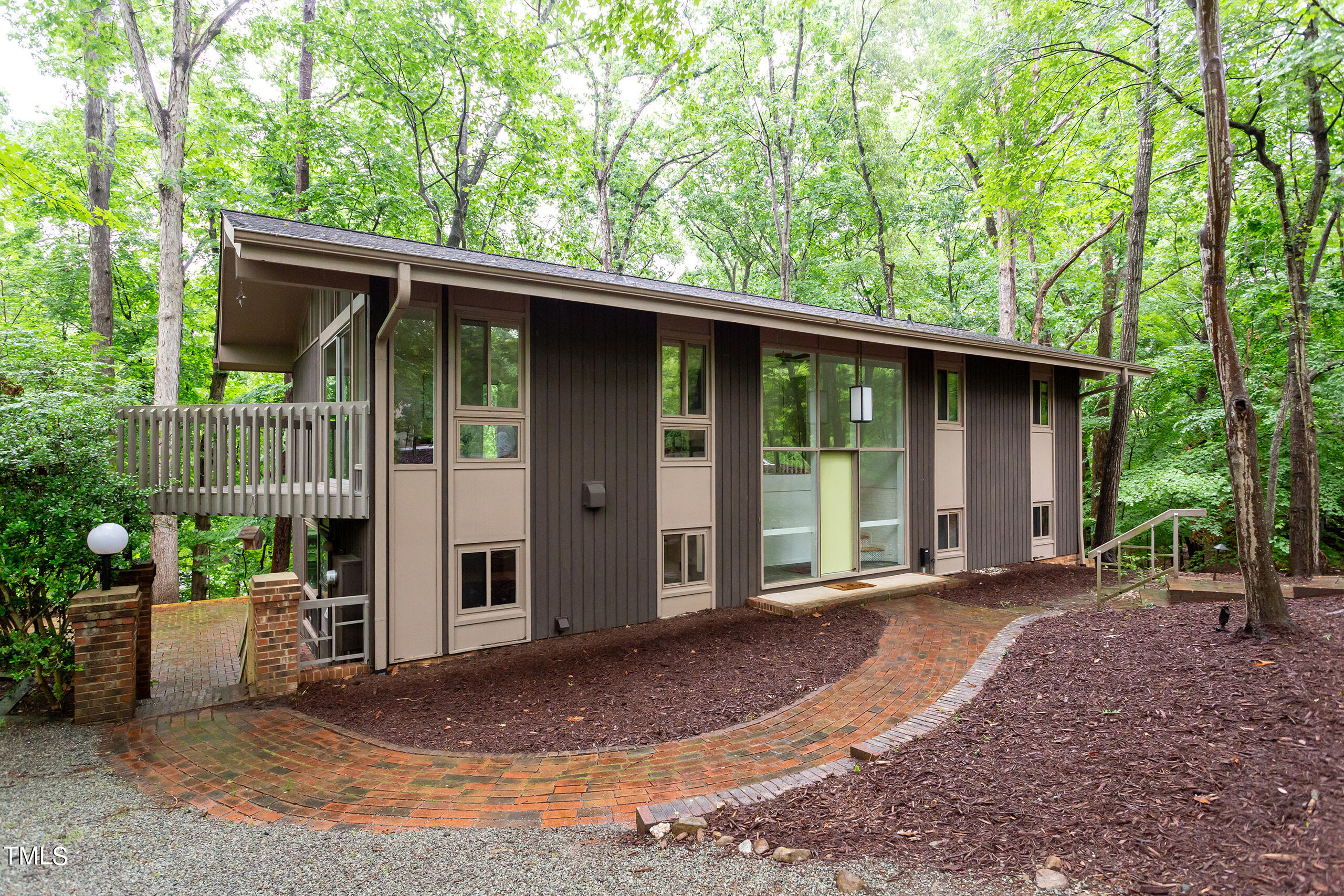 616 Beech Tree Court