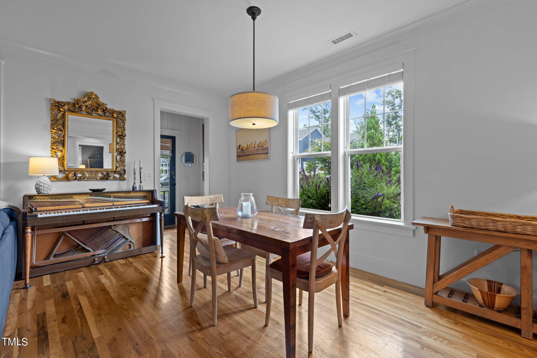 1225 Quincy Cottage Rd