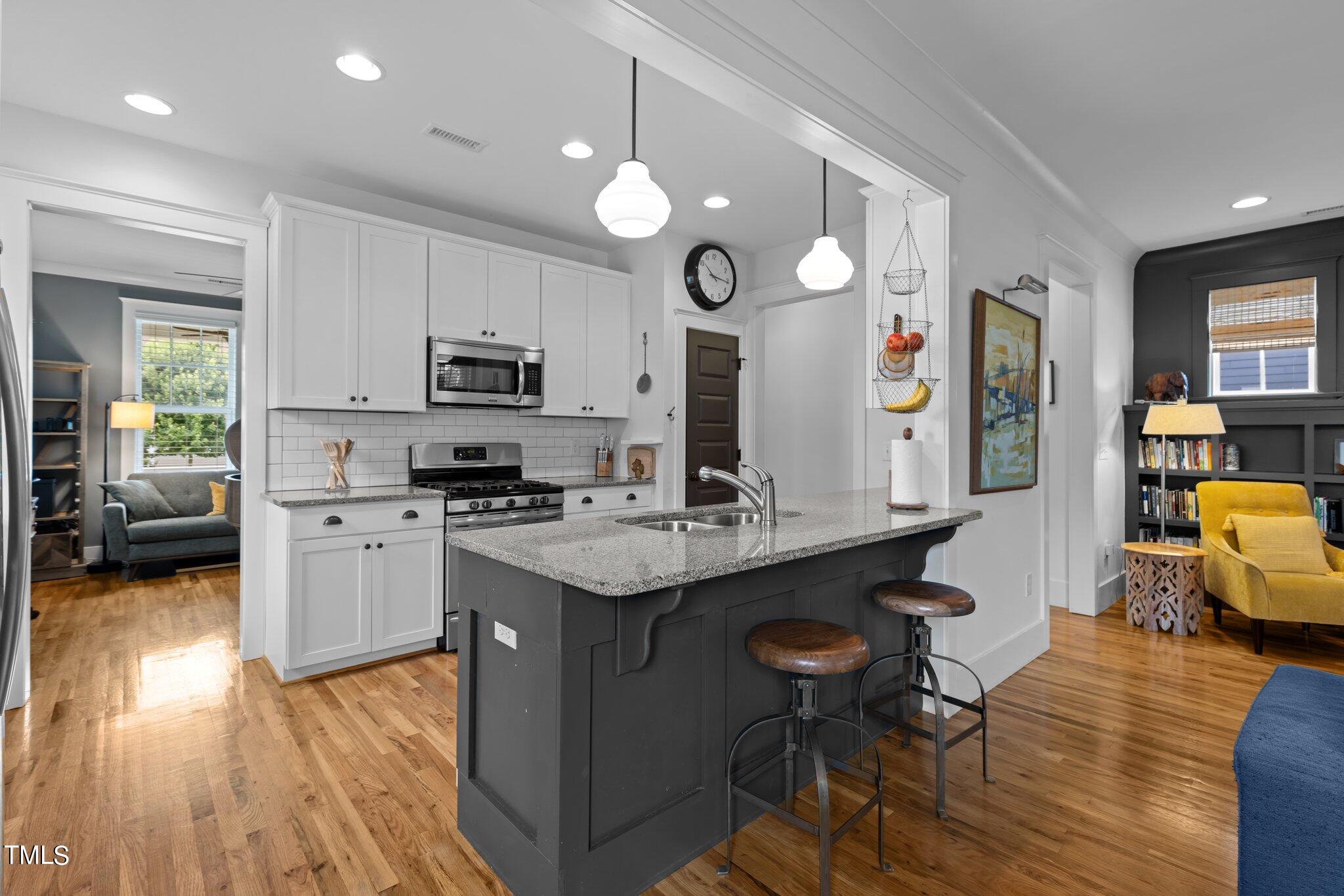 1225 Quincy Cottage Rd