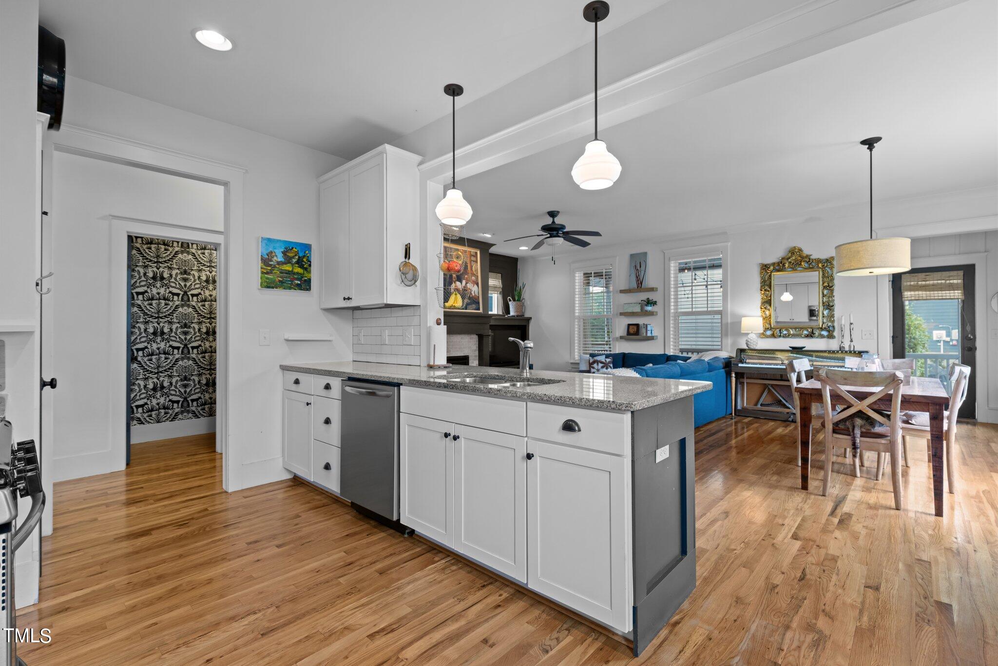 1225 Quincy Cottage Rd