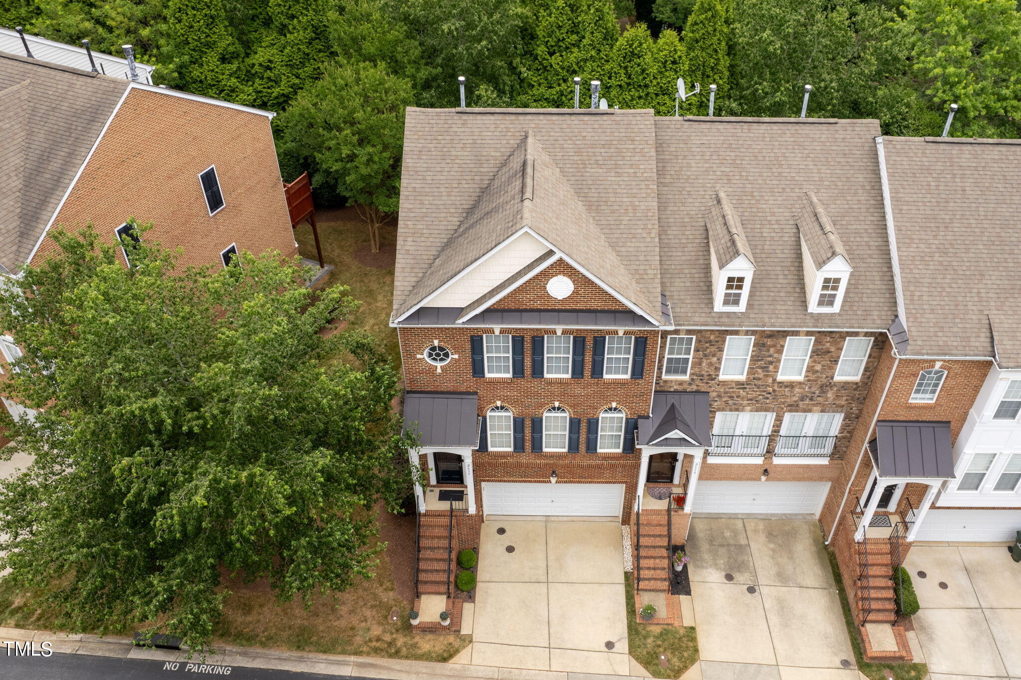 2617 Laurelcherry Street