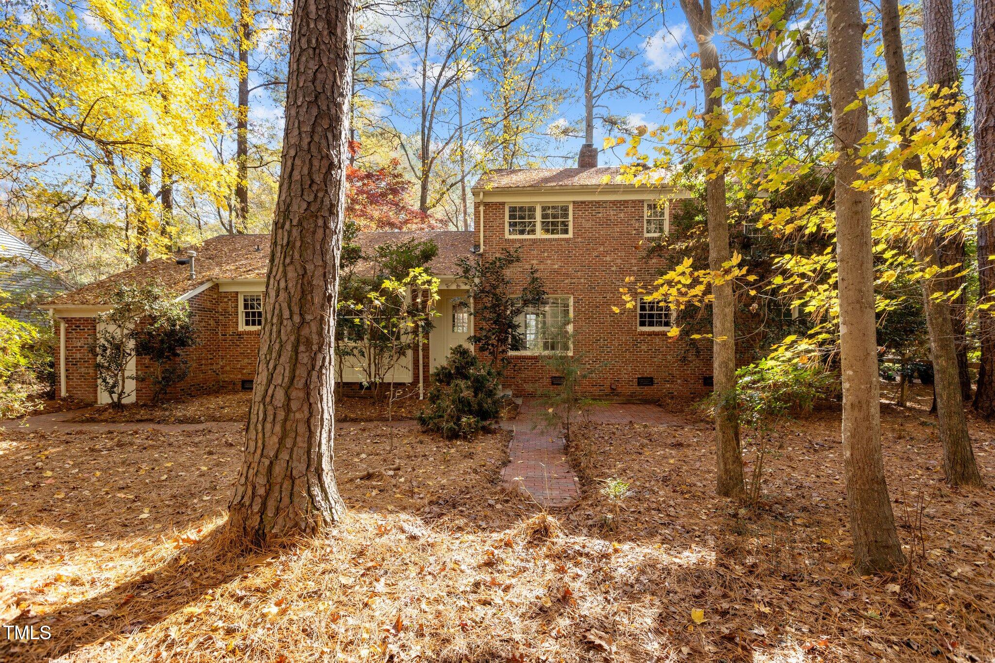 2438 Springview Trail