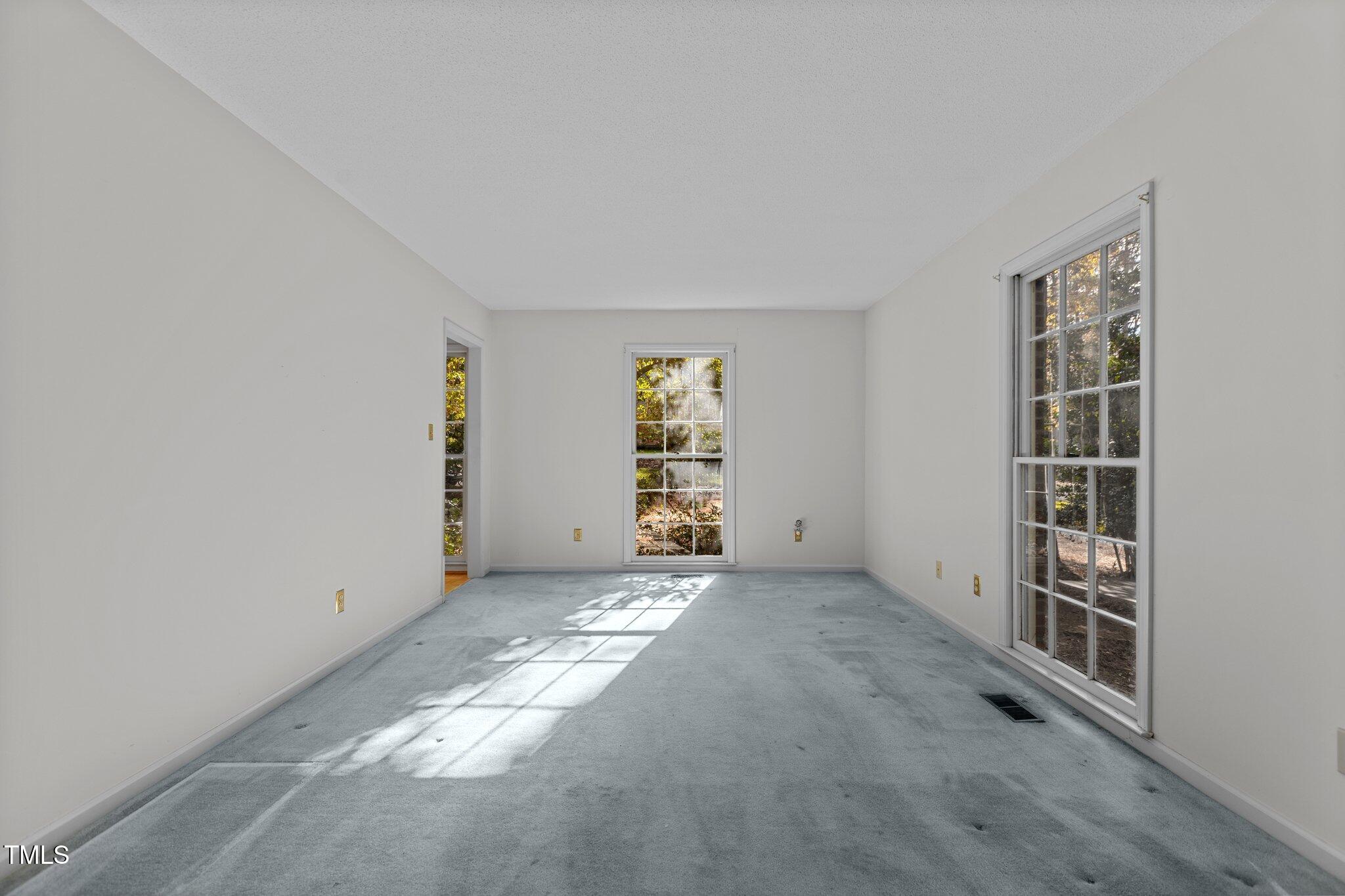 2438 Springview Trail