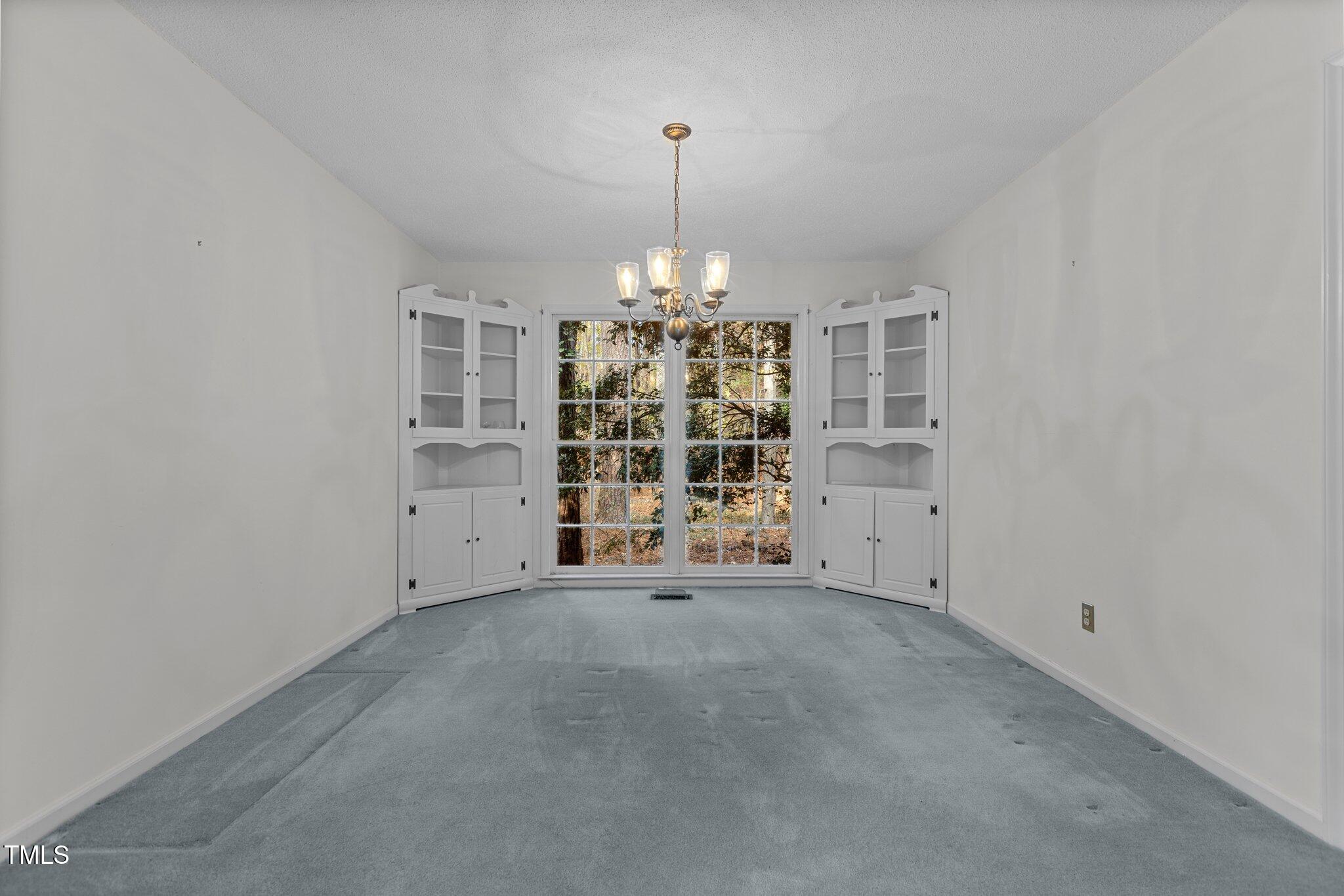 2438 Springview Trail