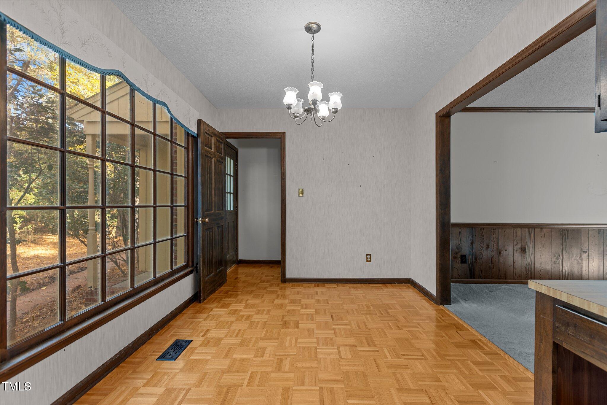 2438 Springview Trail