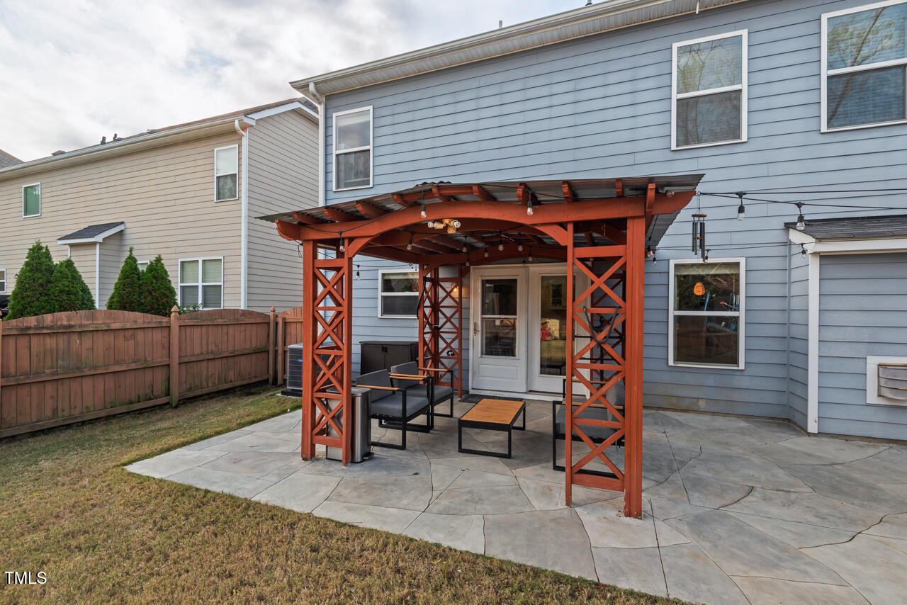 125 Windrush Lane