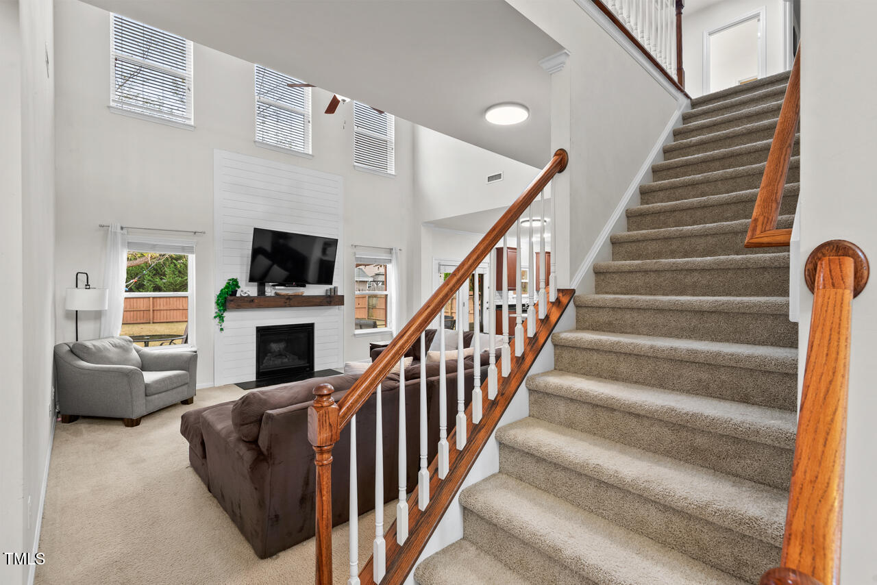 125 Windrush Lane