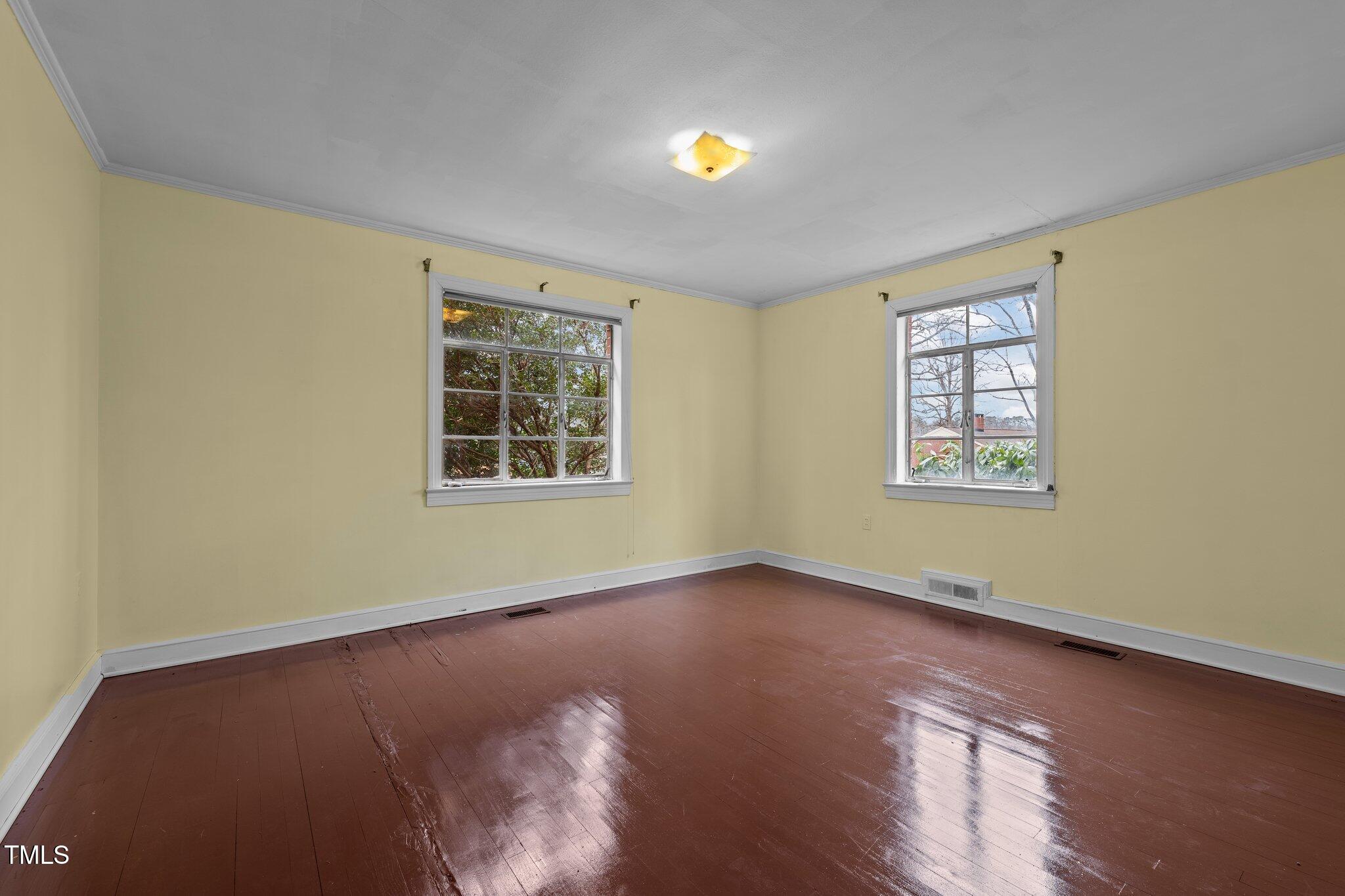 515 W Cardinal Street