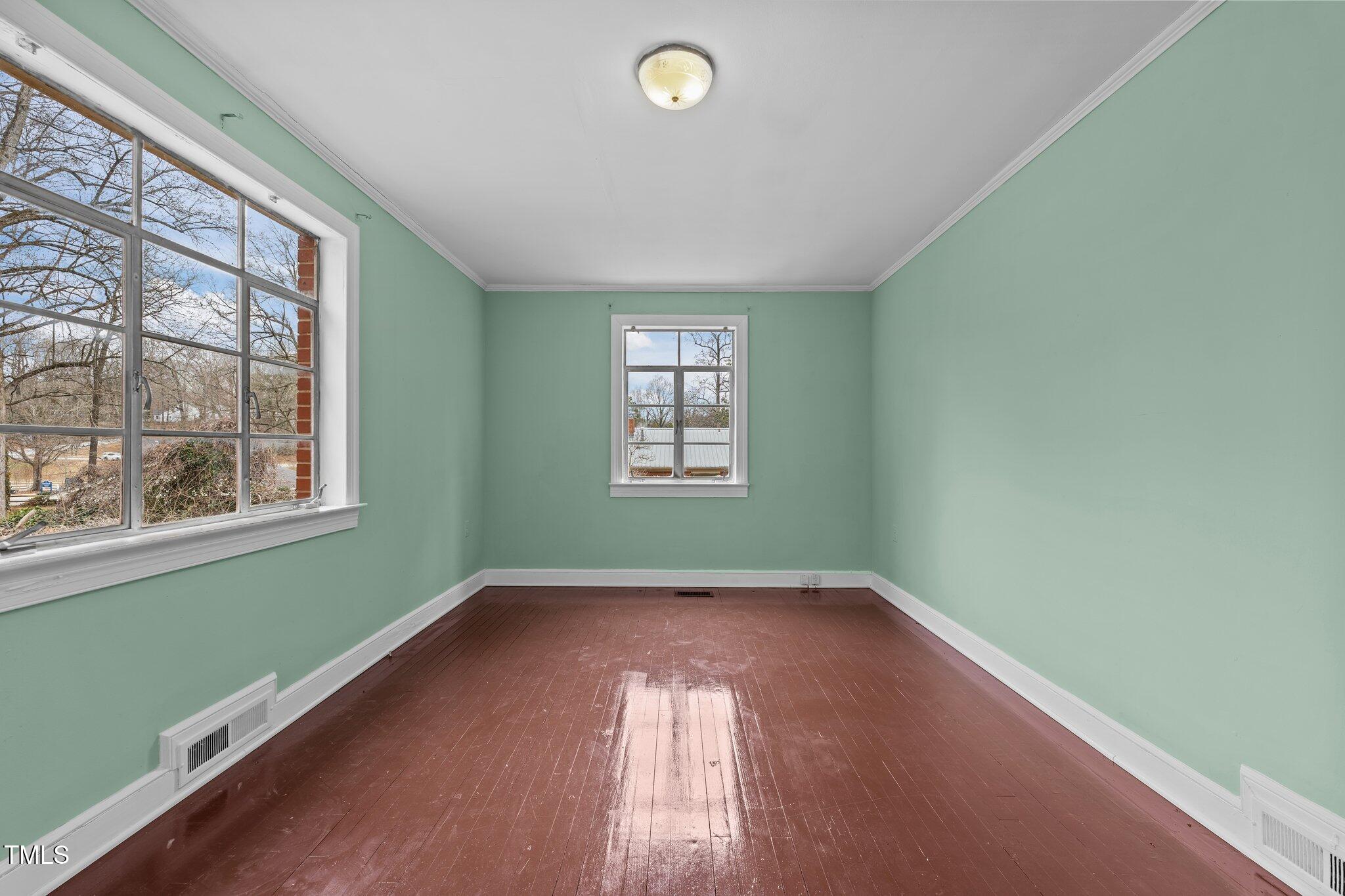 515 W Cardinal Street