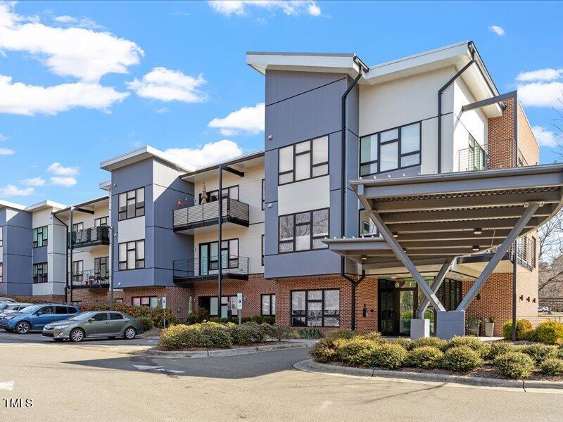 515 N Churton Street # 208