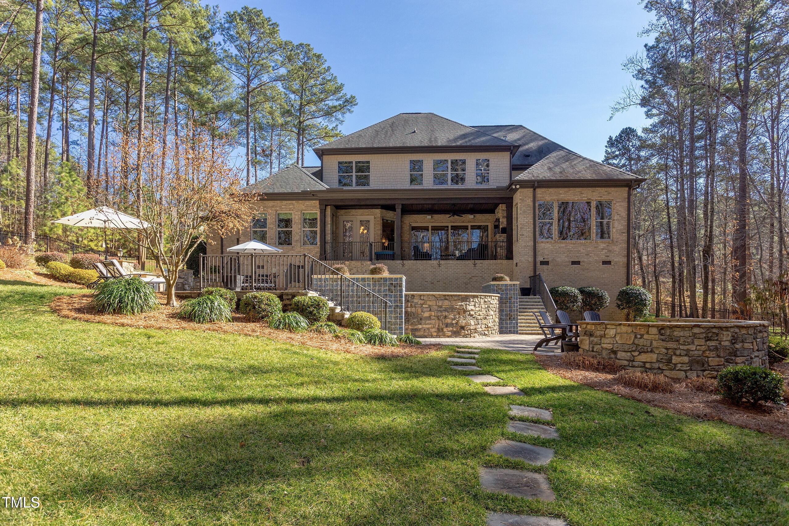6105 Valencia Court
