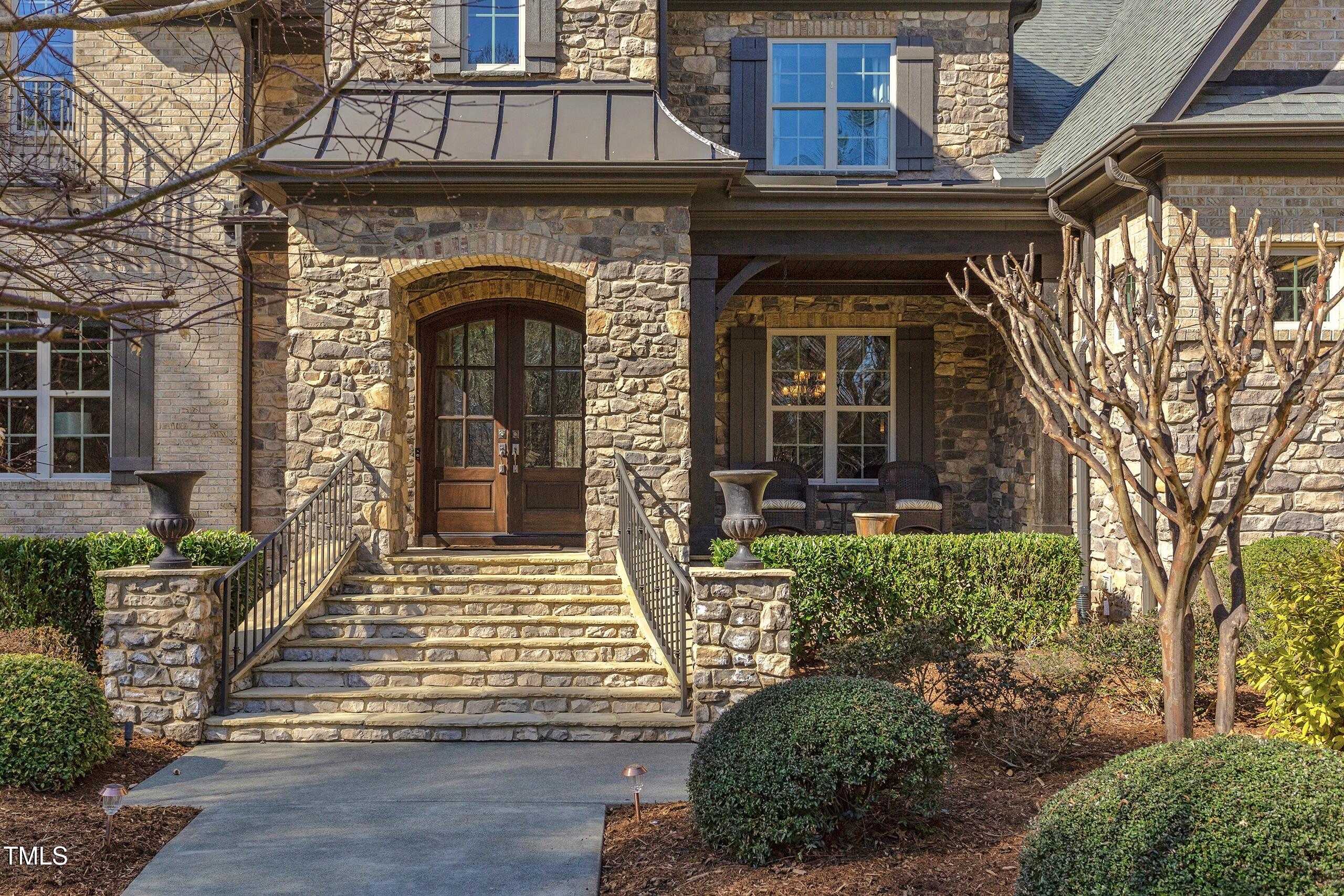 6105 Valencia Court