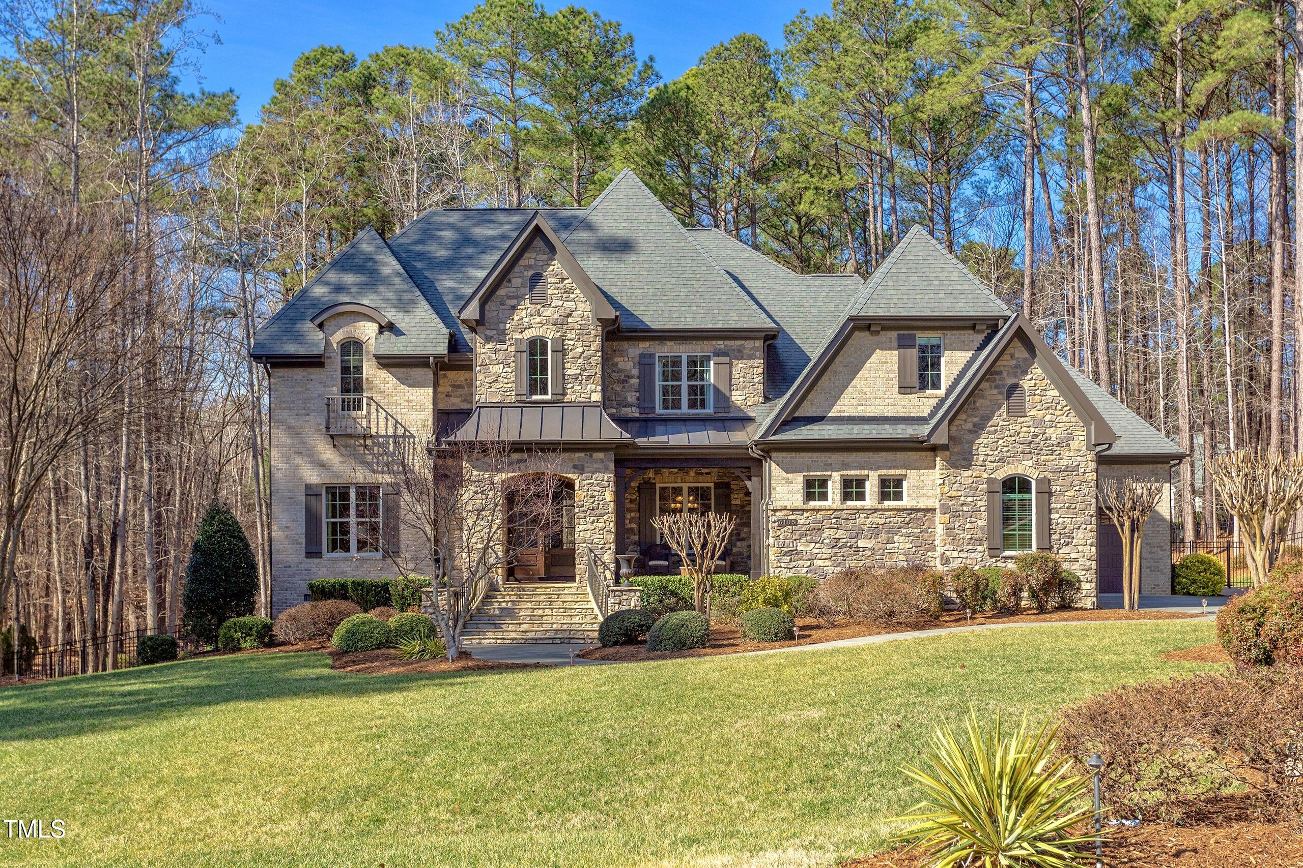 6105 Valencia Court