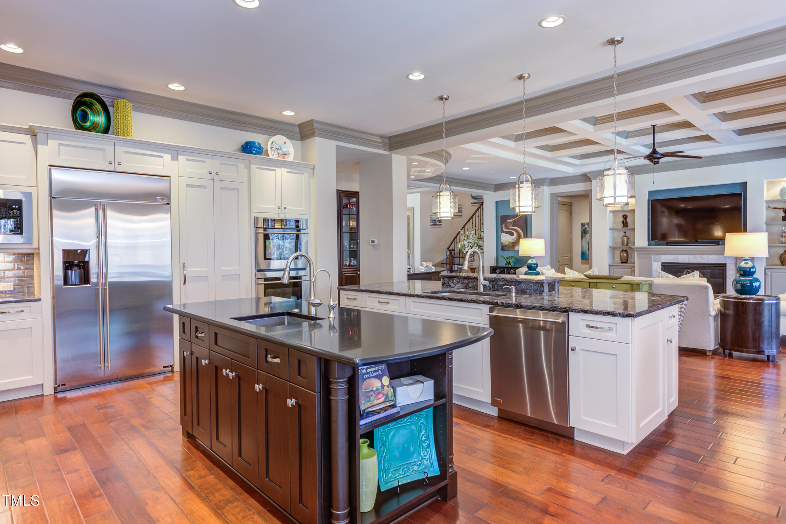 6105 Valencia Court