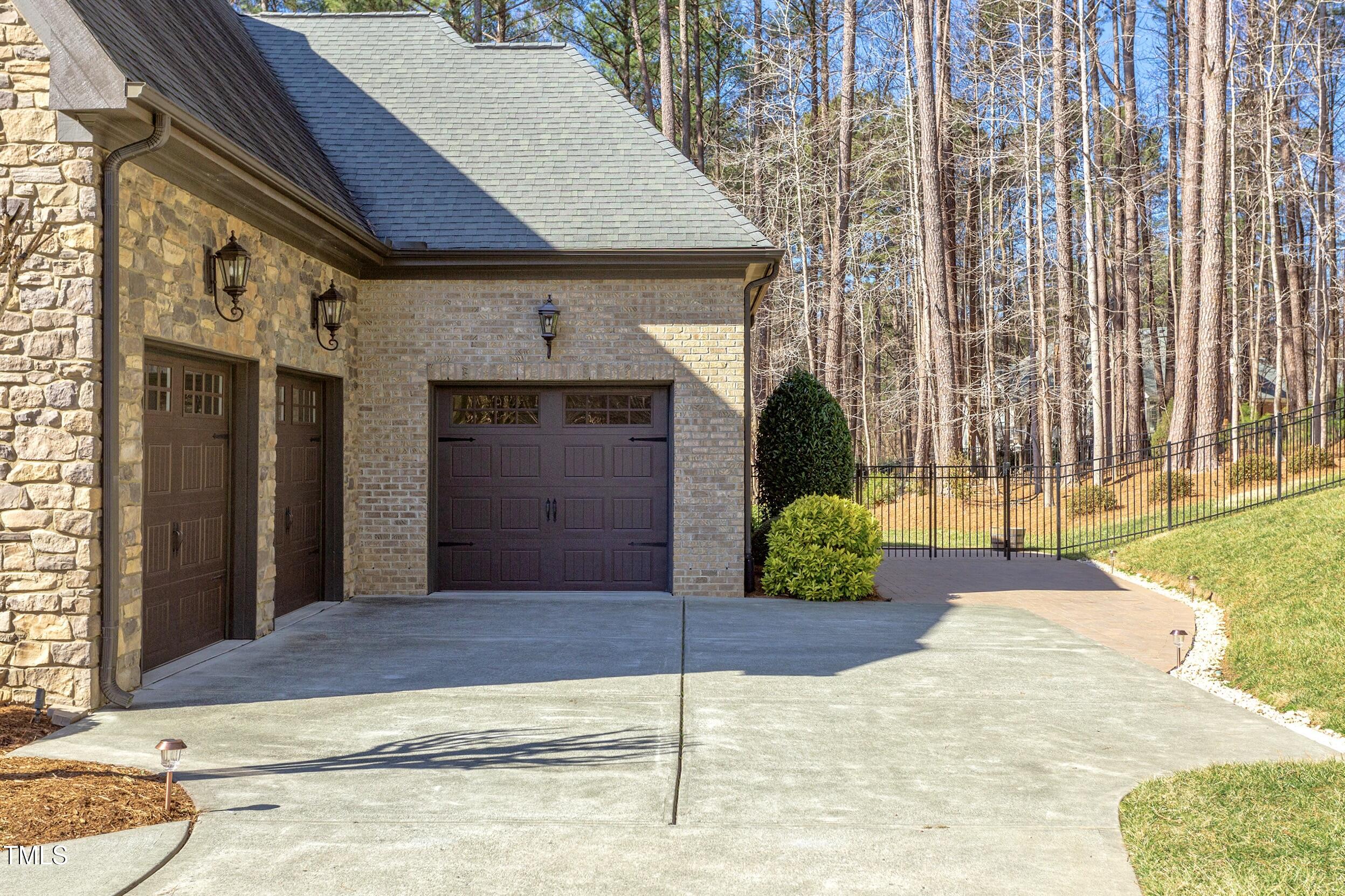 6105 Valencia Court