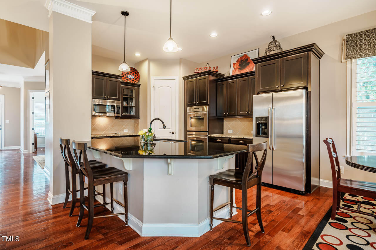 812 Long Meadows Road