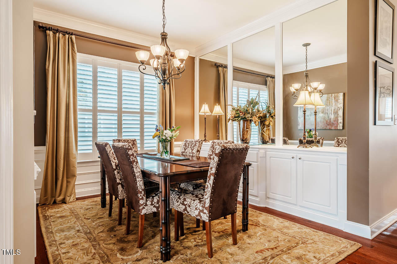 812 Long Meadows Road