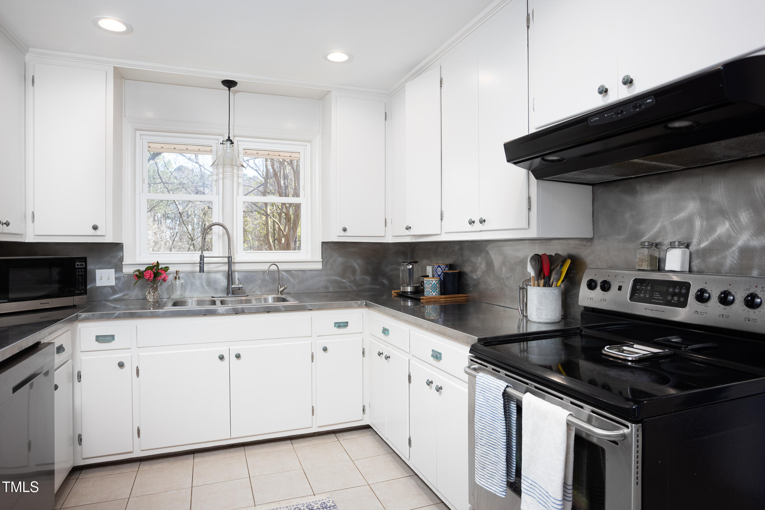 4605 Erwin Road