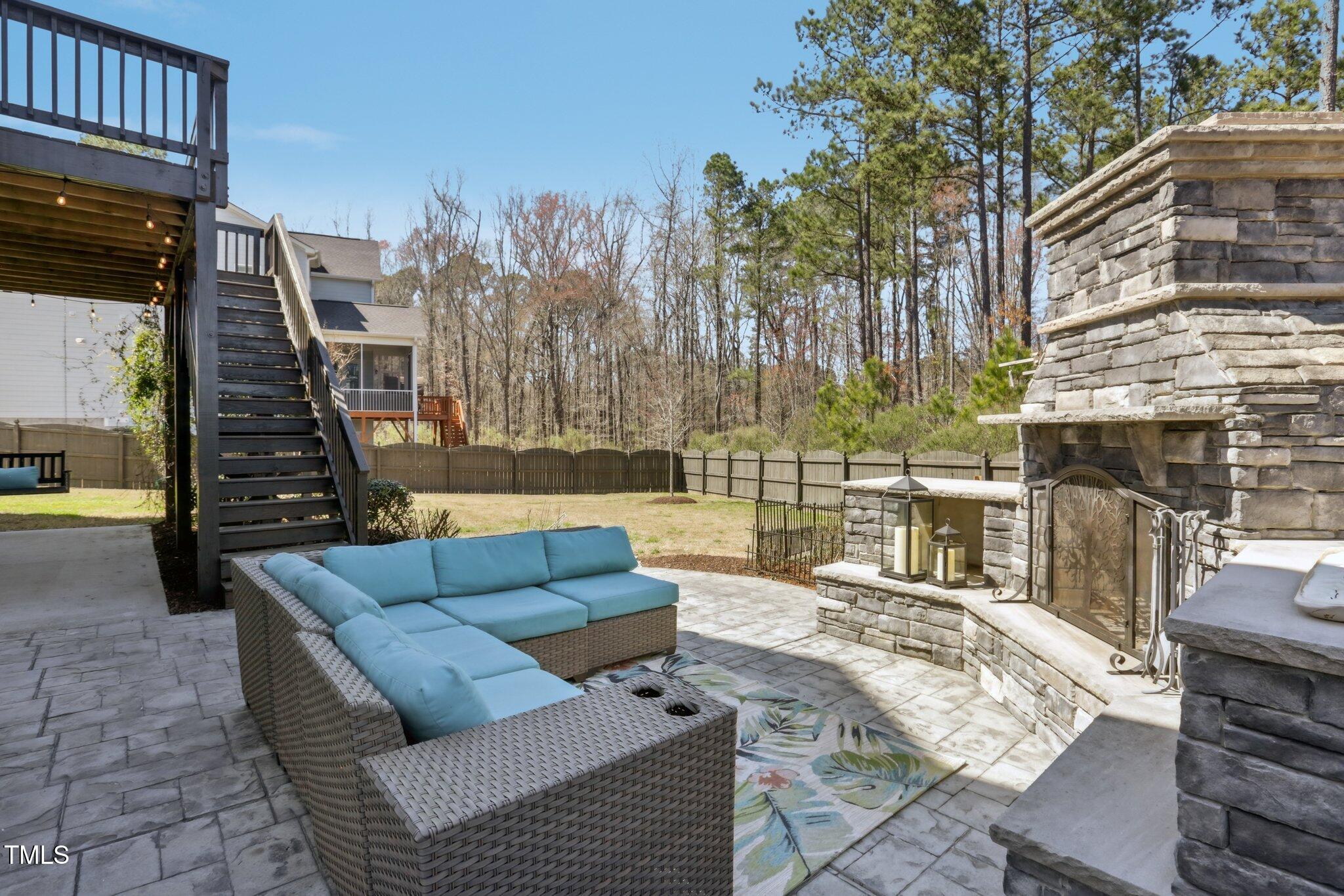 1532 Champlain Crest Way