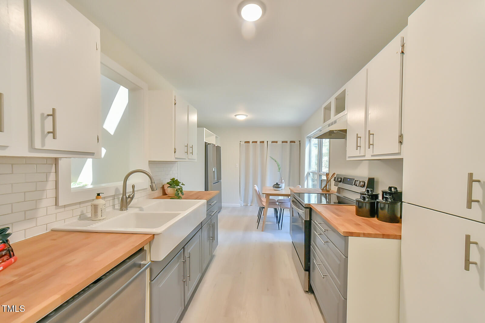 100 Briar Patch Lane