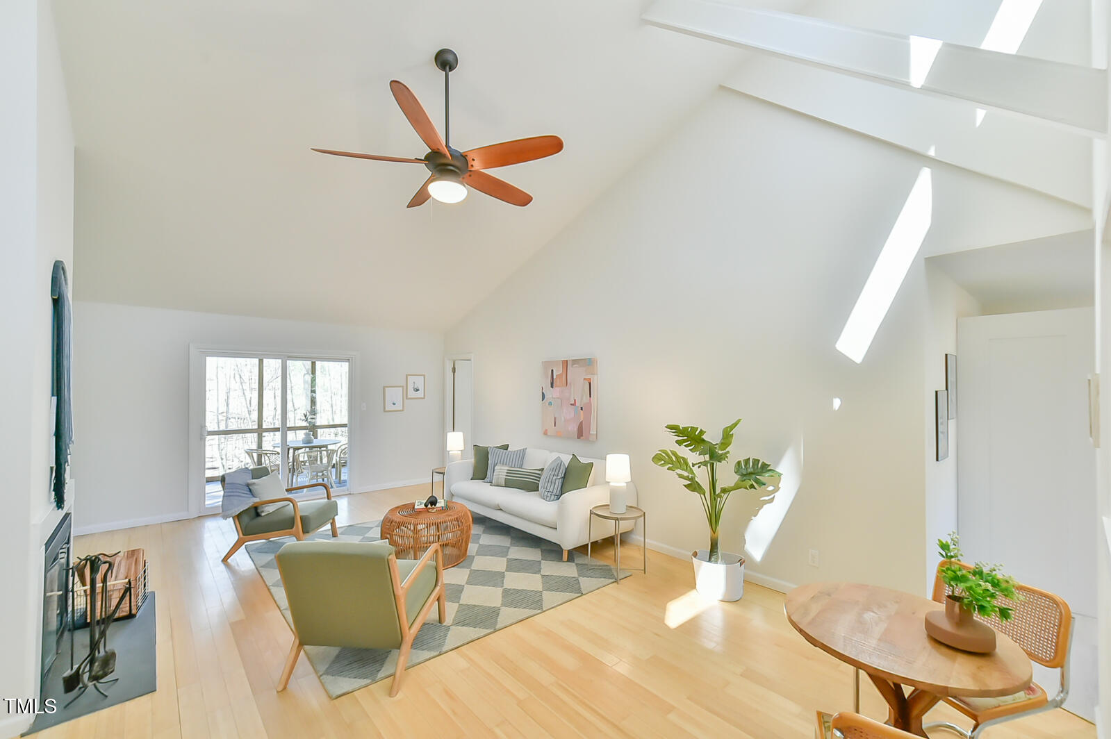 100 Briar Patch Lane