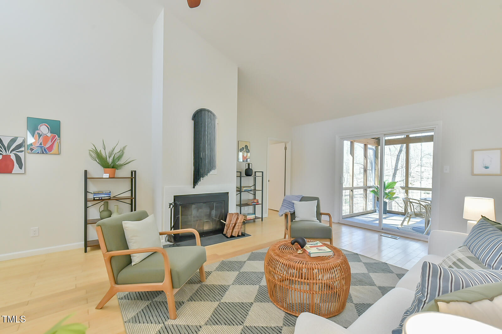 100 Briar Patch Lane