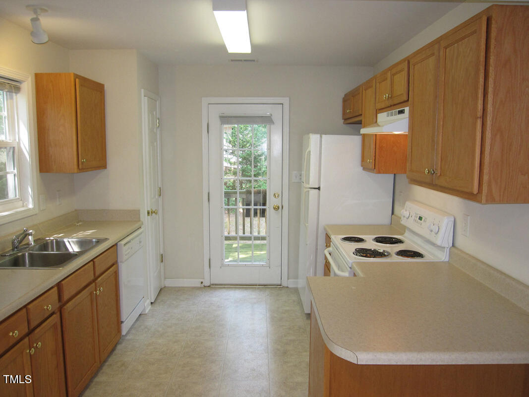 301 Hillsborough Road Unit: C+D