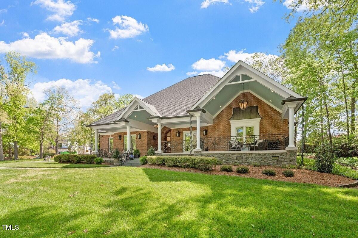 801 Pinehurst Drive