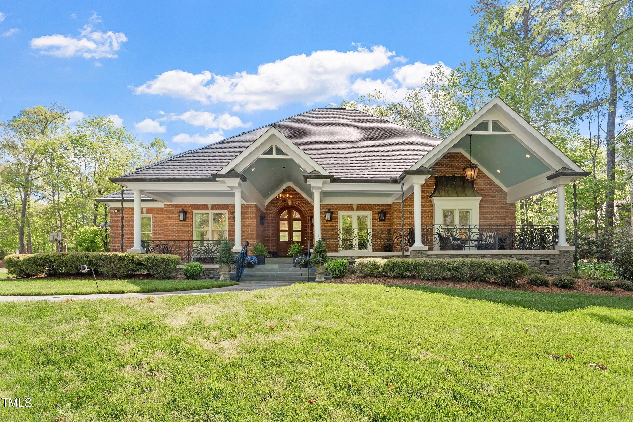 801 Pinehurst Drive