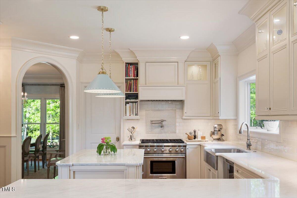 801 Pinehurst Drive