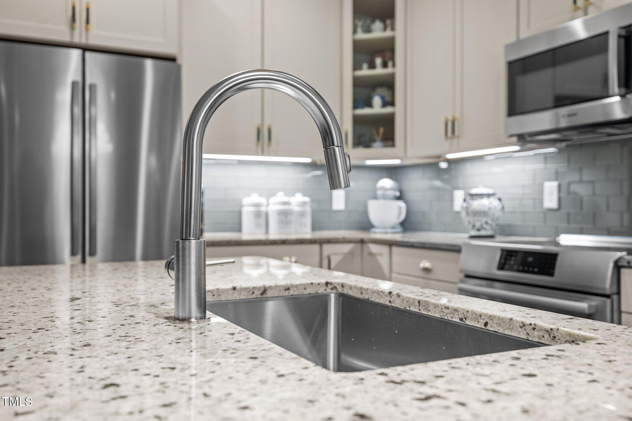 515 N Churton Street # 203