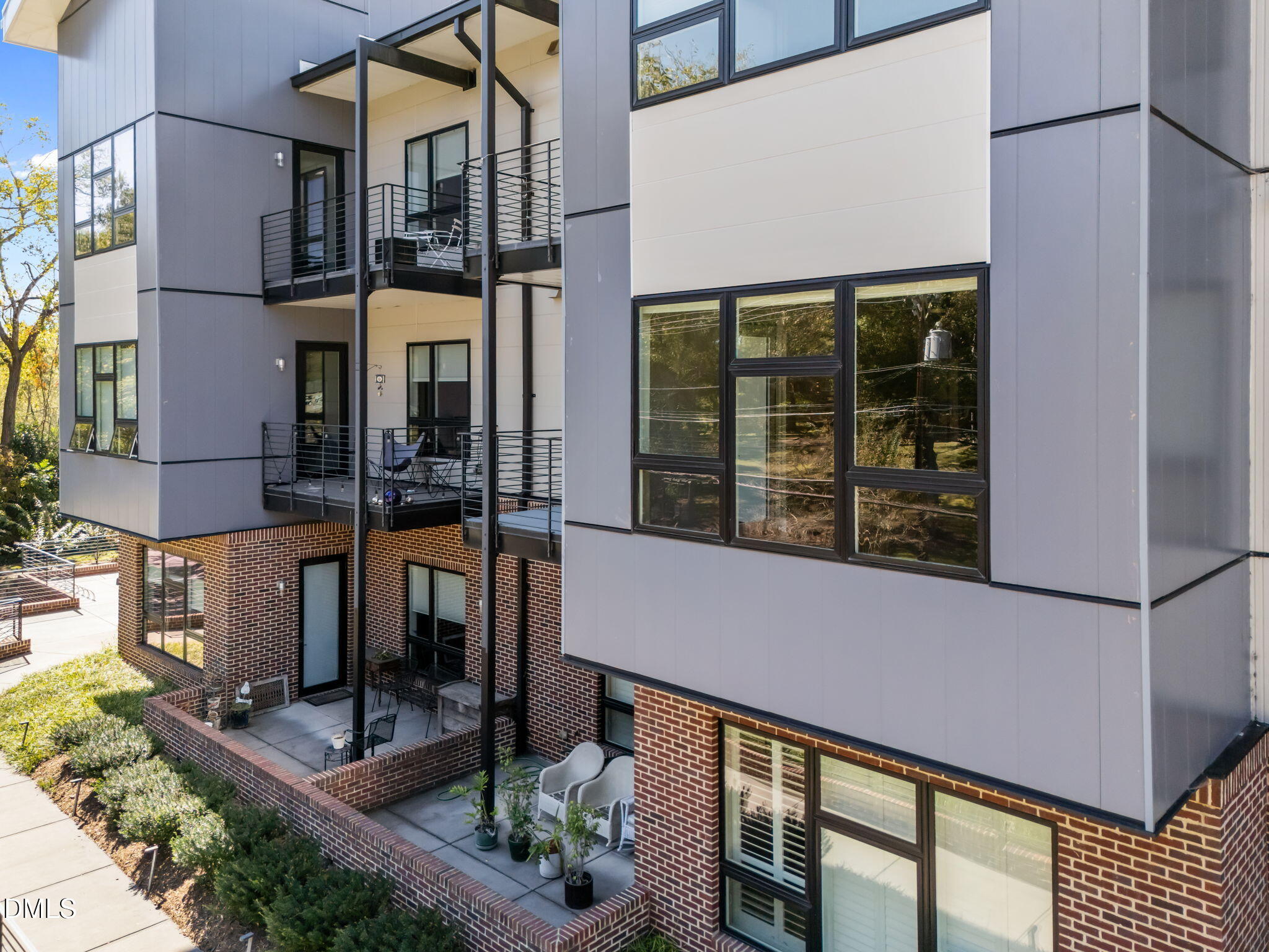 515 N Churton Street # 203