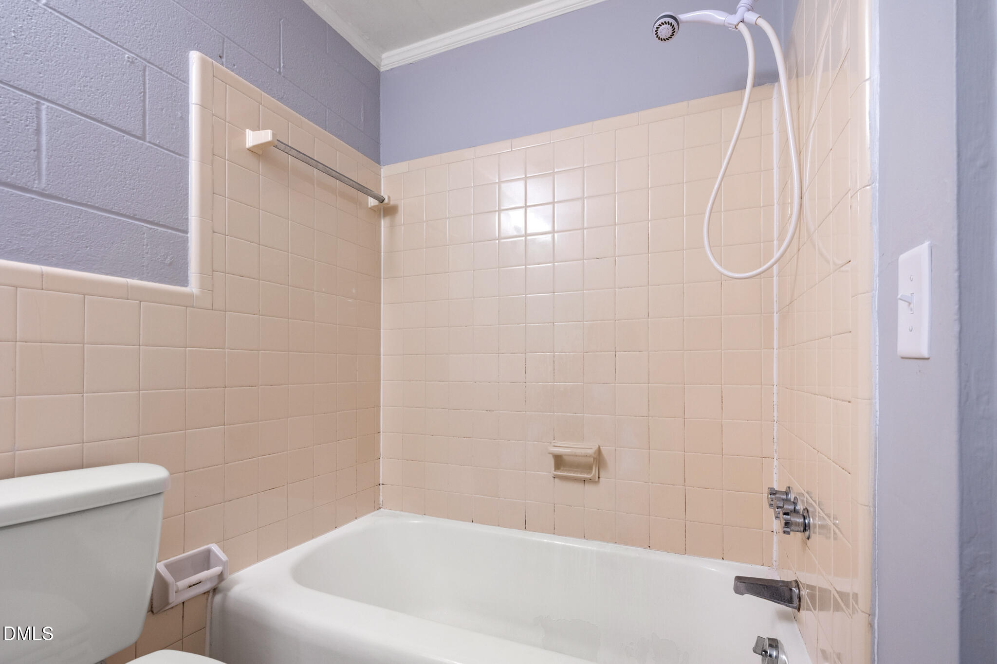 2209-2211 Morehead Avenue