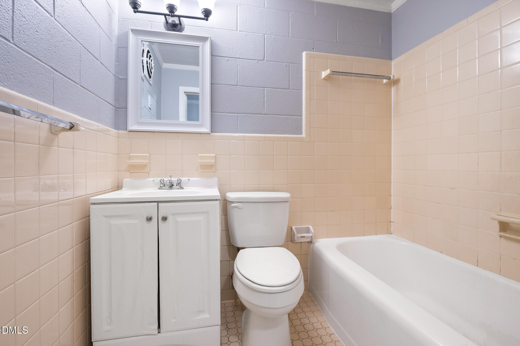 2209-2211 Morehead Avenue