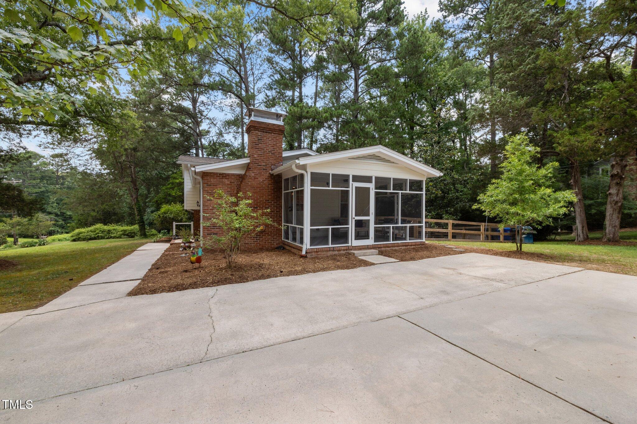 1205 Willow Drive