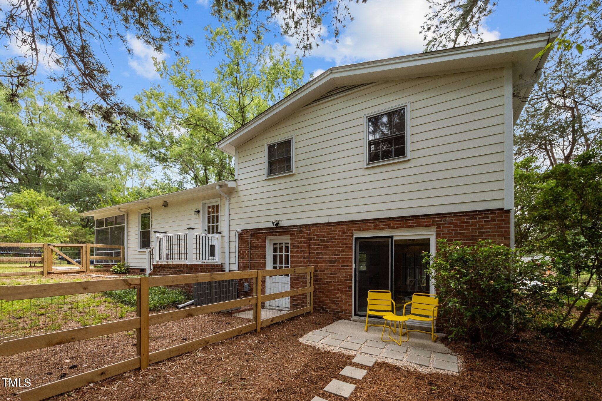 1205 Willow Drive