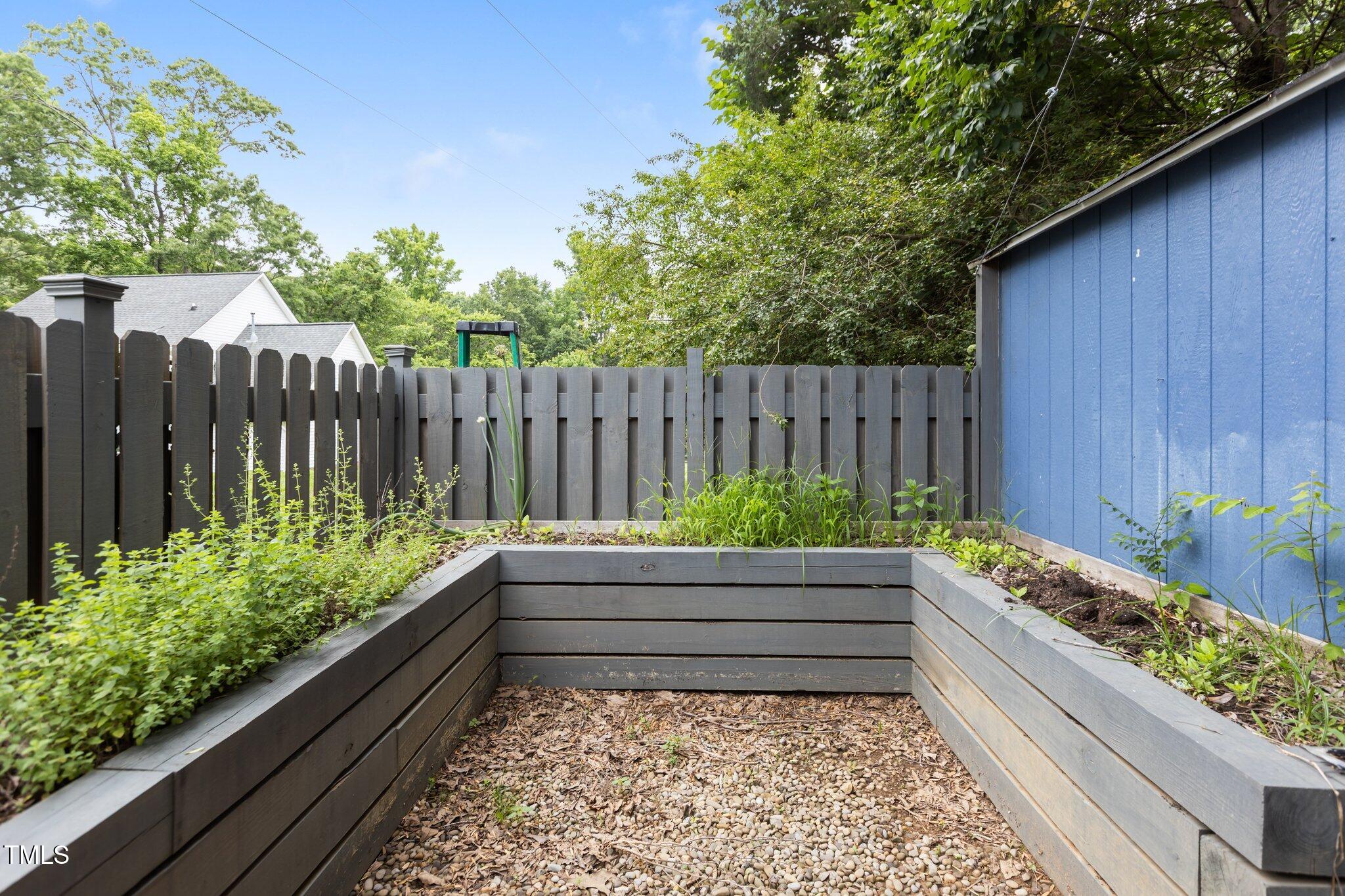 2214 Pathway Drive