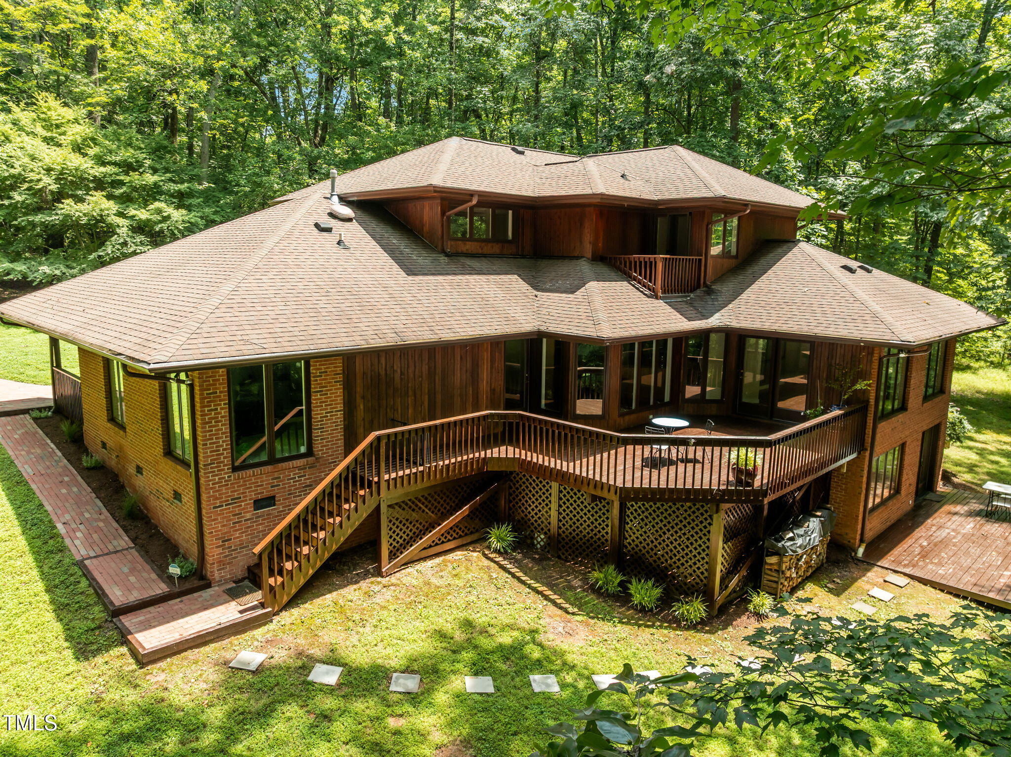 801 Creekstone Drive