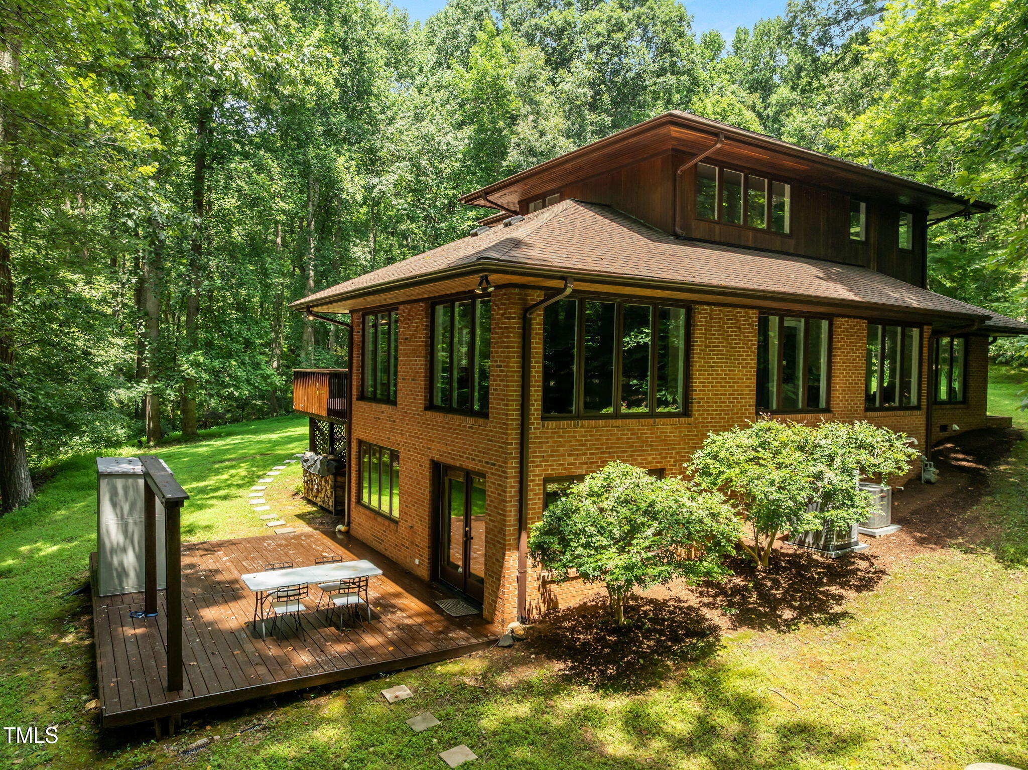 801 Creekstone Drive