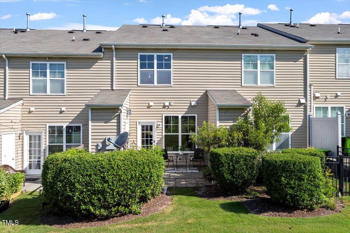 100 Stratford Lakes Drive # 227